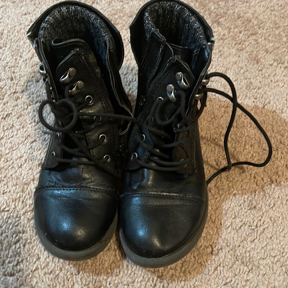 Blk casual boot!